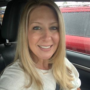 Meet your Posher, Christie